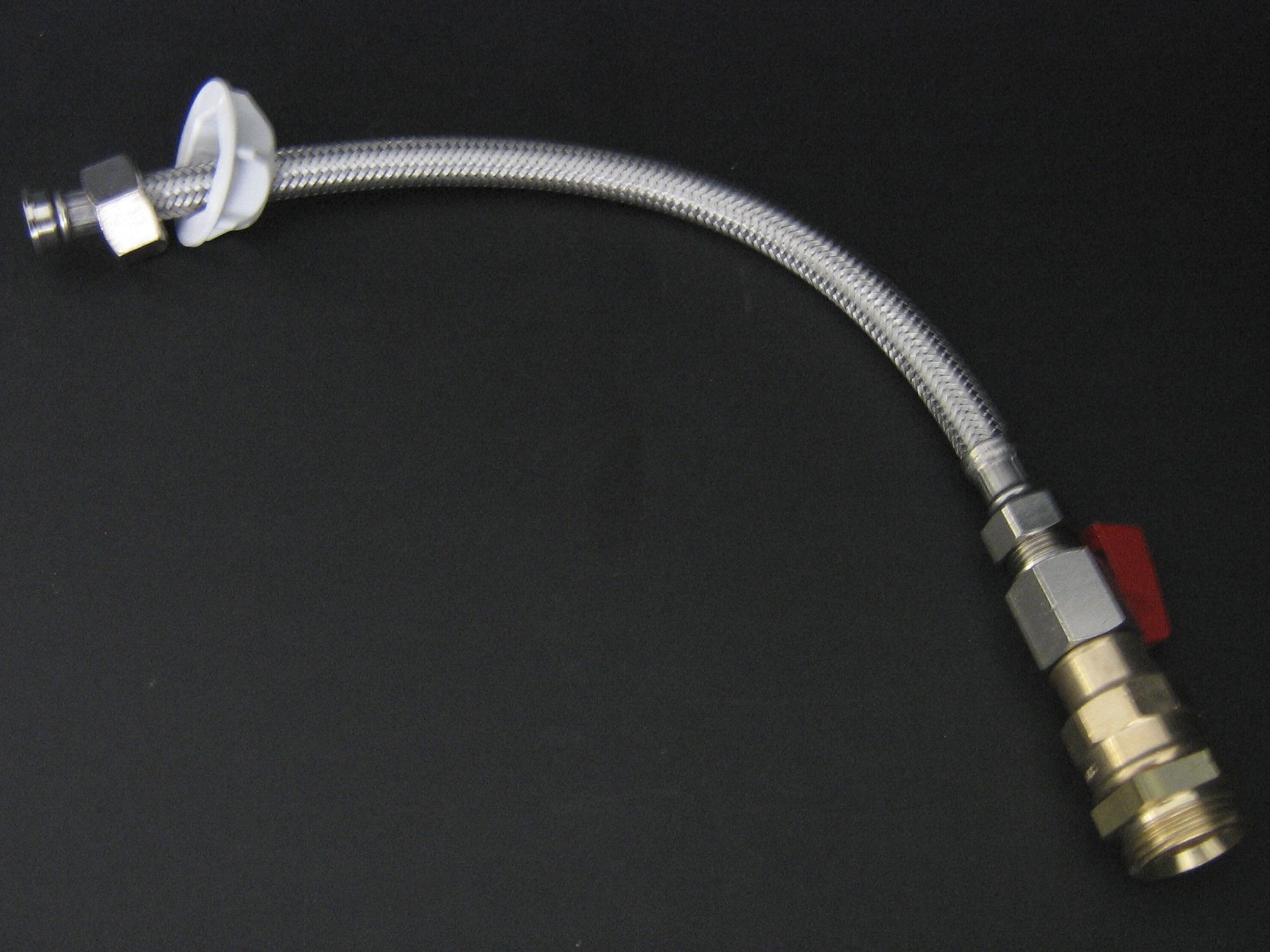 Flexible hose with G3/8 F - G1/2 Eurocone + ball valve